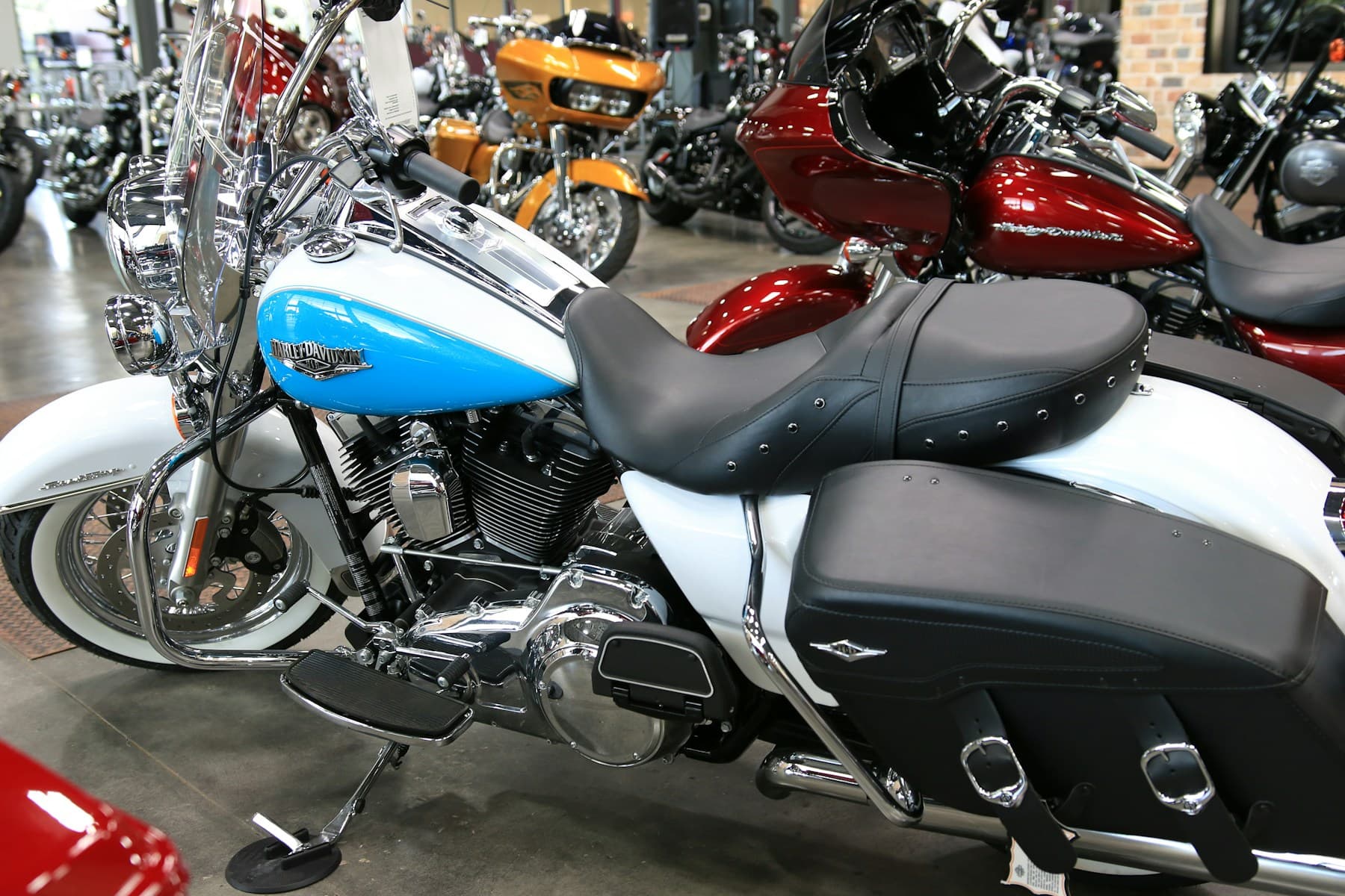 Plancher d'une concession de motos
